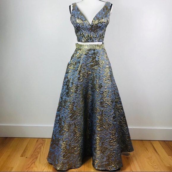 Ellie Wilde 2 Piece Cropped Top Dress Set Size 12 - Picture 2 of 7